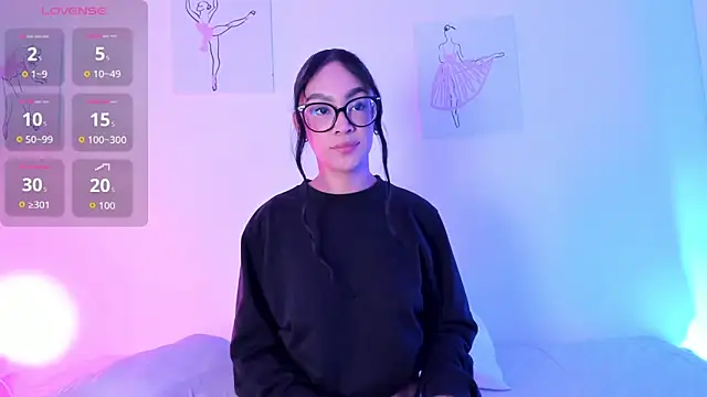 Snapshot of Klohewilliams_ chatting on December 3, 2025, 12:25 pm Klohewilliams online show from December 3, 2025, 12:25 pm