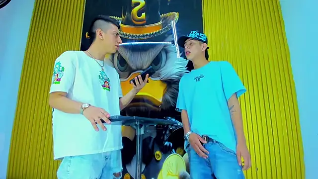 twink scott  online show from December 19, 2025, 8:38 pm