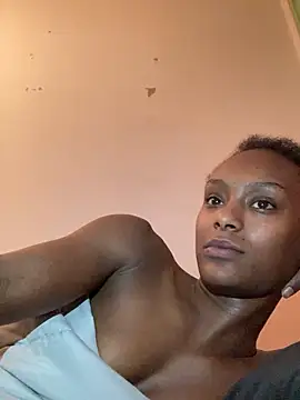 Snapshot of ___Hannah___ chatting on December 15, 2025, 1:04 pm Hannah online show from December 15, 2025, 1:04 pm