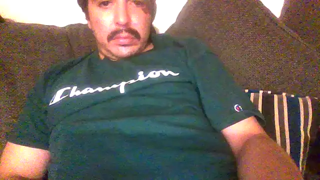 Snapshot of 818horny chatting on July 7, 2026, 4:11 pm 818horny online show from July 7, 2026, 4:11 pm