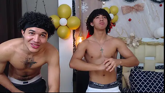 Snapshot of kim_curlyy chatting on November 26, 2025, 5:58 pm kim curlyy online show from November 26, 2025, 5:58 pm