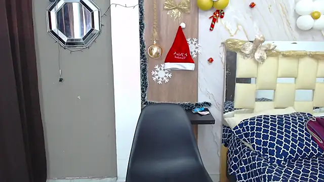 Snapshot of kim_curlyy chatting on December 5, 2025, 2:47 pm kim curlyy online show from December 5, 2025, 2:47 pm