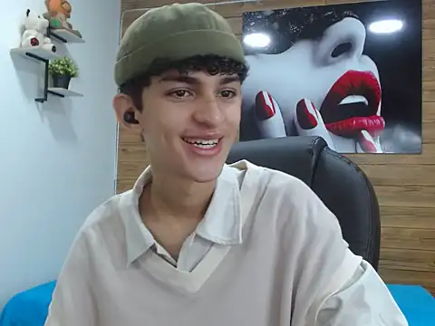 Snapshot of Michaelkoiv chatting on December 5, 2025, 12:25 pm Michaelkoiv online show from December 5, 2025, 12:25 pm