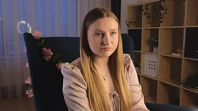 Snapshot of RemediosStrekas chatting on December 15, 2025, 4:06 am RemediosStrekas online show from December 15, 2025, 4:06 am