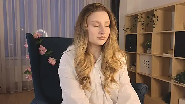 Snapshot of RemediosStrekas chatting on December 16, 2025, 4:06 am RemediosStrekas online show from December 16, 2025, 4:06 am