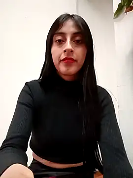 Snapshot of Im_Kloe chatting on December 15, 2025, 8:02 pm Im Kloe online show from December 15, 2025, 8:02 pm