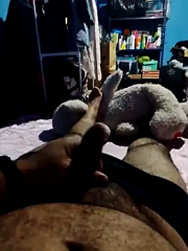 ciro860218 online show from December 14, 2025, 10:58 pm