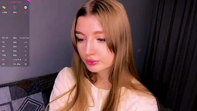 Snapshot of Michell_Rosse chatting on December 4, 2025, 12:09 am Michell Rosse online show from December 4, 2025, 12:09 am