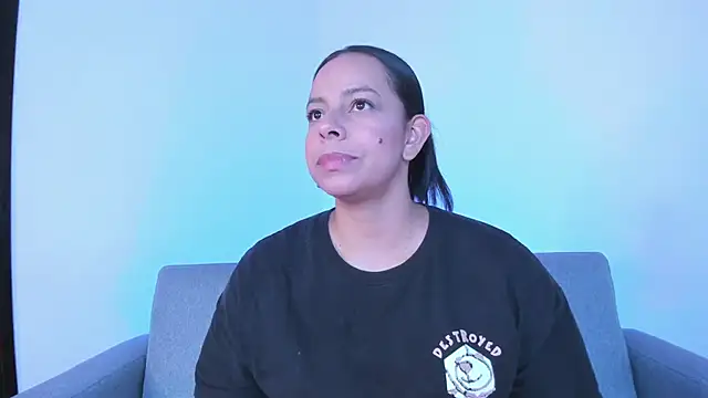 Snapshot of jimena_chic1 chatting on February 3, 2026, 8:58 pm jimena chic1 online show from February 3, 2026, 8:58 pm