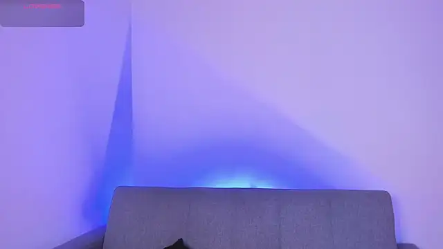 Snapshot of jimena_chic1 chatting on February 13, 2026, 7:32 pm jimena chic1 online show from February 13, 2026, 7:32 pm