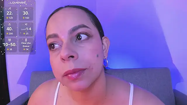 jimena chic1 online show from March 27, 2026, 4:18 pm