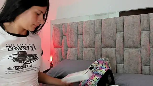 ZafiraNavarro online show from February 9, 2026, 11:09 pm