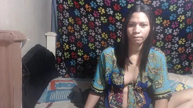 Snapshot of ELIZABET2- chatting on April 8, 2026, 11:32 am ELIZABET2- online show from April 8, 2026, 11:32 am