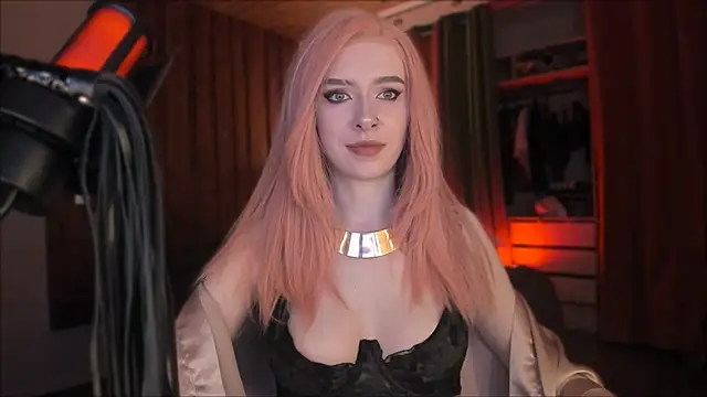 Mistress Iris online show from December 4, 2025, 6:27 pm