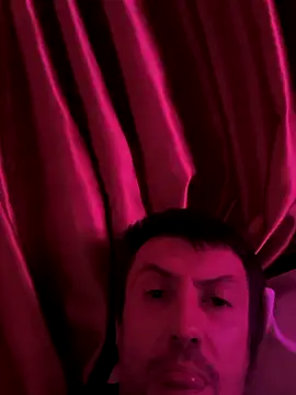 Snapshot of w1cked_couple chatting on February 10, 2026, 1:21 am w1cked couple online show from February 10, 2026, 1:21 am