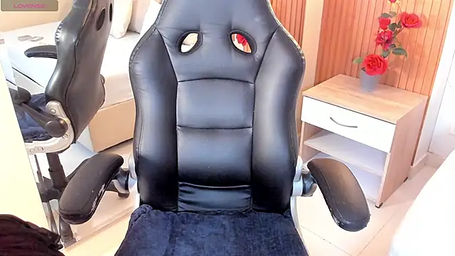 Snapshot of samantha_quinnn chatting on December 21, 2025, 8:38 pm samantha quinnn online show from December 21, 2025, 8:38 pm