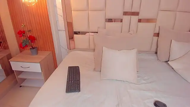 Snapshot of samantha_quinnn chatting on February 22, 2026, 8:40 pm samantha quinnn online show from February 22, 2026, 8:40 pm