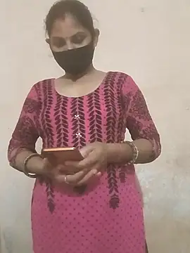 Snapshot of Pooja_bhabhi00 chatting on November 29, 2025, 6:38 am Pooja bhabhi00 online show from November 29, 2025, 6:38 am