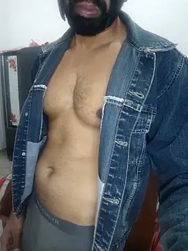 Amit22122 online show from January 8, 2026, 12:35 am