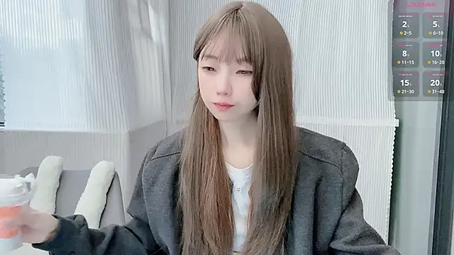 Snapshot of Fortune-PZ chatting on December 5, 2025, 2:20 am Fortune-PZ online show from December 5, 2025, 2:20 am