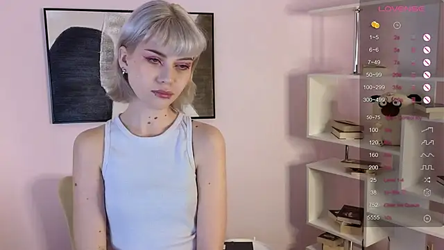 Snapshot of ember_graws chatting on November 30, 2025, 8:07 am ember graws online show from November 30, 2025, 8:07 am