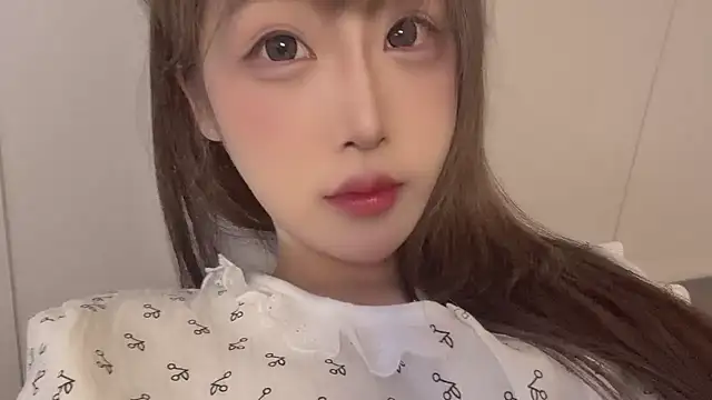 Snapshot of wanou33669 chatting on December 20, 2025, 1:51 pm wanou33669 online show from December 20, 2025, 1:51 pm