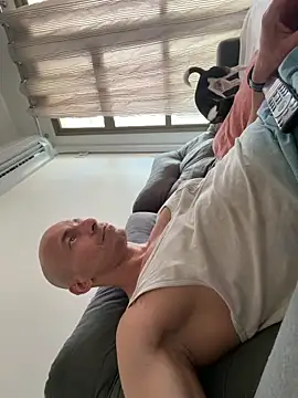 Snapshot of Russo41rj chatting on December 16, 2025, 4:12 pm Russo41rj online show from December 16, 2025, 4:12 pm