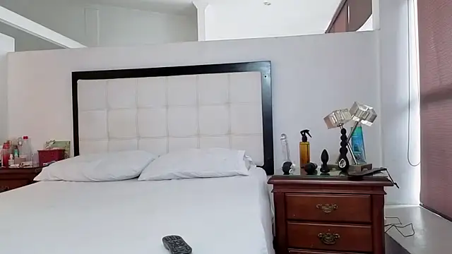 CerecitaQueenn online show from January 10, 2026, 4:53 pm