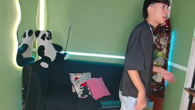 Snapshot of murb_xxx chatting on December 4, 2025, 4:59 pm murb xxx online show from December 4, 2025, 4:59 pm