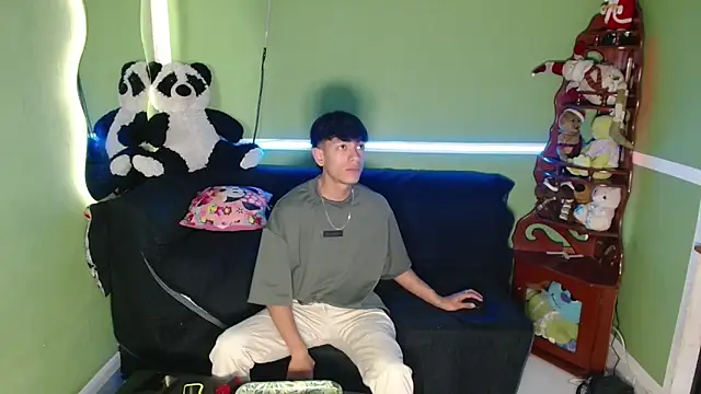 Snapshot of murb_xxx chatting on December 5, 2025, 6:04 pm murb xxx online show from December 5, 2025, 6:04 pm