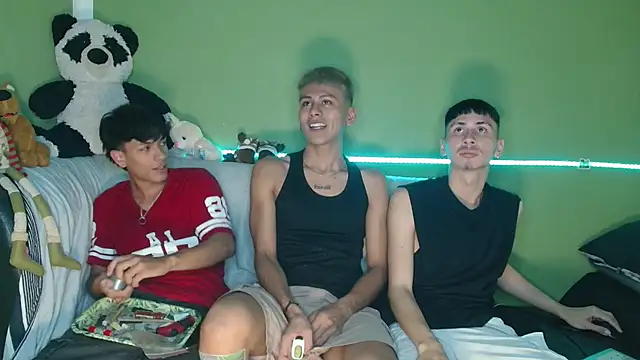 Snapshot of murb_xxx chatting on December 13, 2025, 7:53 pm murb xxx online show from December 13, 2025, 7:53 pm