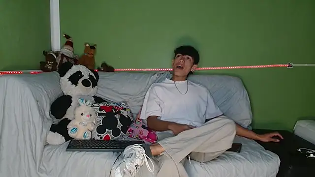 Snapshot of murb_xxx chatting on December 16, 2025, 3:06 pm murb xxx online show from December 16, 2025, 3:06 pm