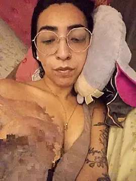 Yani-14 online show from February 5, 2026, 10:36 pm