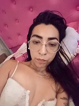 Yani-14 online show from February 8, 2026, 9:40 pm