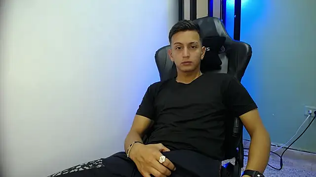 Snapshot of Bagels_ chatting on December 4, 2025, 12:36 pm Bagels online show from December 4, 2025, 12:36 pm