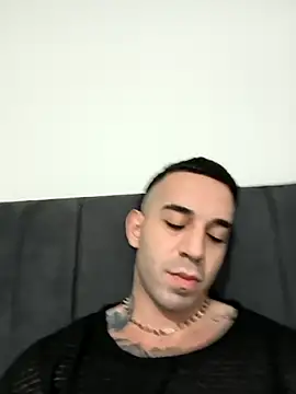 Snapshot of hazarcannn chatting on December 17, 2025, 6:58 pm hazarcannn online show from December 17, 2025, 6:58 pm