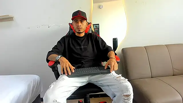 MatthewCullen online show from December 21, 2025, 7:21 pm