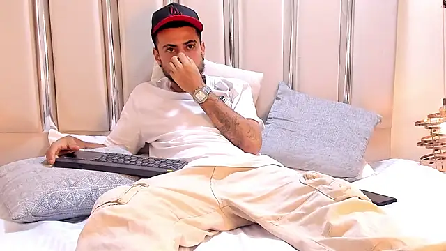 MatthewCullen online show from April 14, 2026, 7:58 am