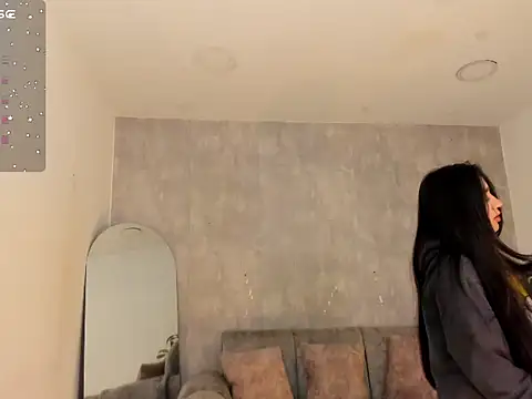 Snapshot of miacoopersx_ chatting on December 4, 2025, 12:47 pm miacoopersx online show from December 4, 2025, 12:47 pm