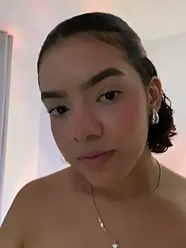 Snapshot of fluffycurls chatting on March 2, 2026, 11:39 am fluffycurls online show from March 2, 2026, 11:39 am