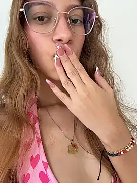 Vanneskk online show from January 8, 2026, 6:43 pm