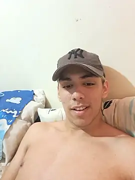 Snapshot of arturo__butera chatting on December 1, 2025, 3:44 am arturo butera online show from December 1, 2025, 3:44 am