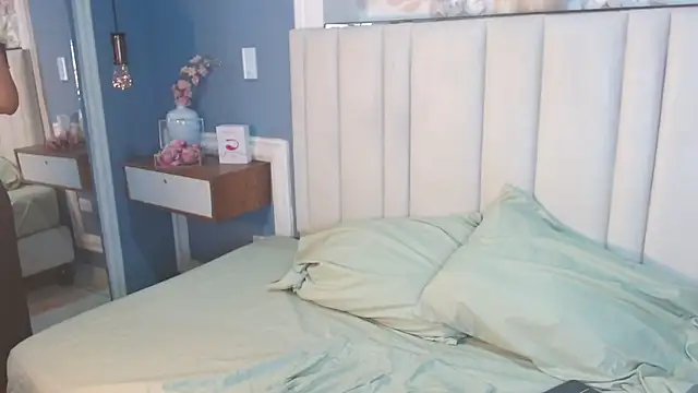 Chelseadow online show from April 6, 2026, 11:38 pm