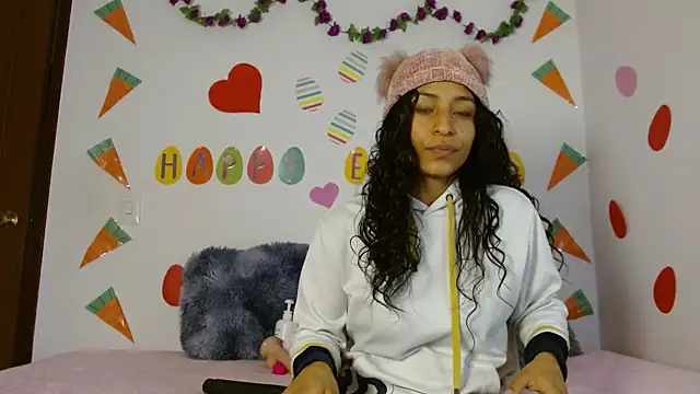 Snapshot of MarillynMorgan chatting on April 20, 2026, 7:04 pm MarillynMorgan online show from April 20, 2026, 7:04 pm