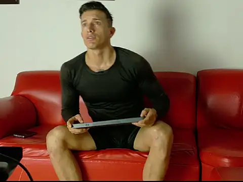 Snapshot of Arturo_reyes chatting on December 17, 2025, 5:52 pm Arturo reyes online show from December 17, 2025, 5:52 pm