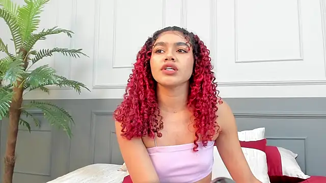 Snapshot of Red_Vel_ chatting on December 15, 2025, 11:03 am Red Vel online show from December 15, 2025, 11:03 am