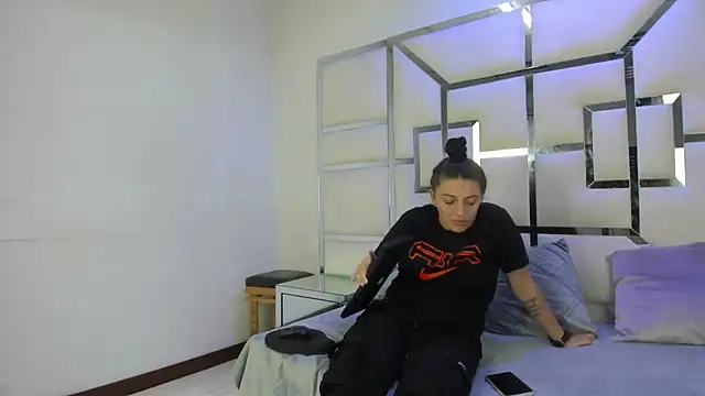 Alyssa Noah online show from March 28, 2026, 3:28 am