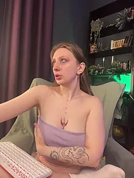 Snapshot of Helga_vibe chatting on December 16, 2025, 7:13 am Helga vibe online show from December 16, 2025, 7:13 am