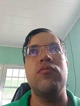 Snapshot of Silvakkfitk chatting on December 23, 2025, 10:35 am Silvakkfitk online show from December 23, 2025, 10:35 am