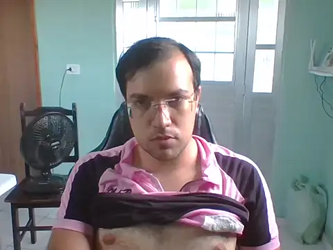 Snapshot of Silvakkfitk chatting on January 16, 2026, 5:39 pm Silvakkfitk online show from January 16, 2026, 5:39 pm